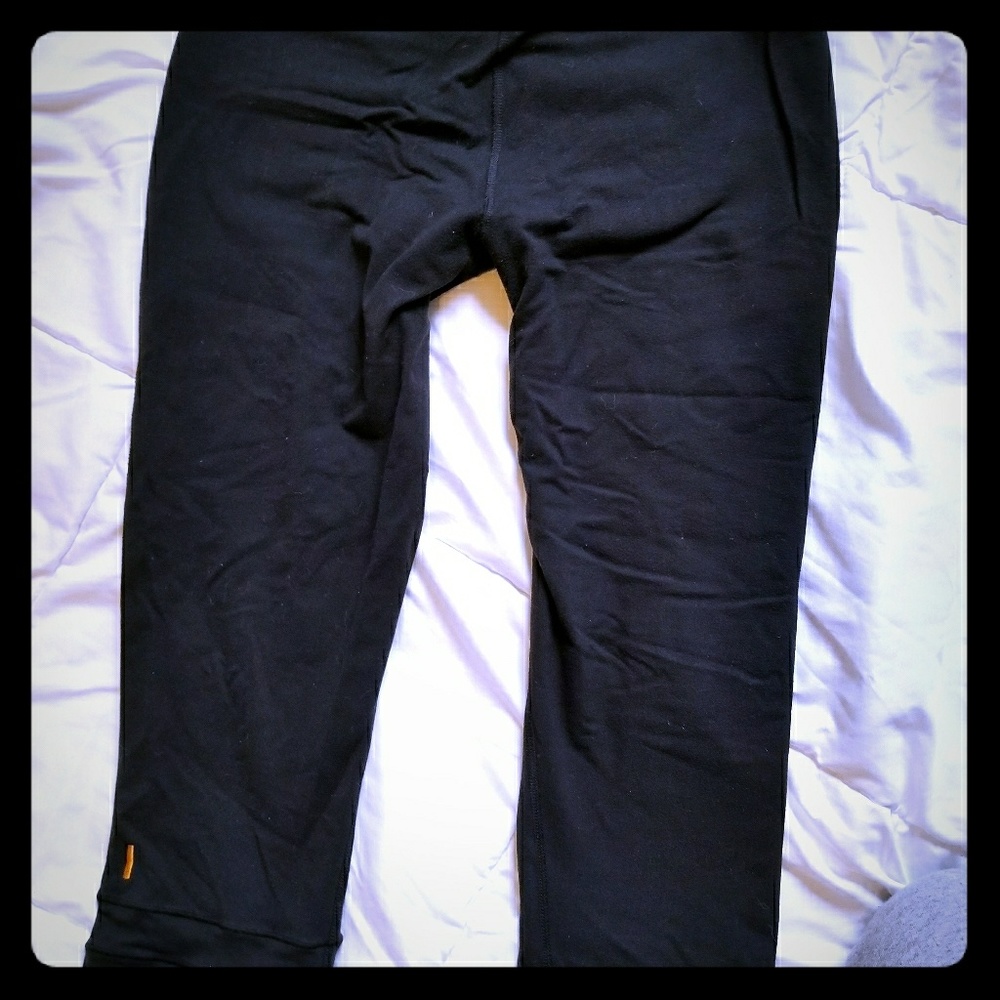 Lucy black crop workout pants